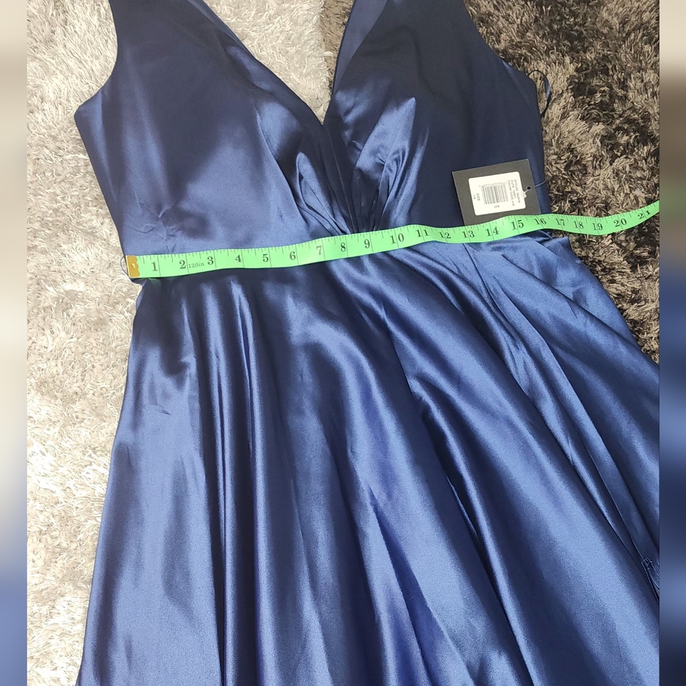 marina deep v belted stretched charmeuse gown - Picture 4 of 15
